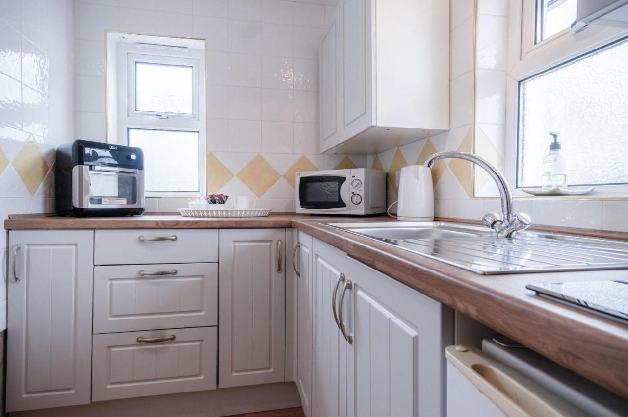Rose Cottage - 3 Bed Cottage - New Hedges - Tenby Εξωτερικό φωτογραφία